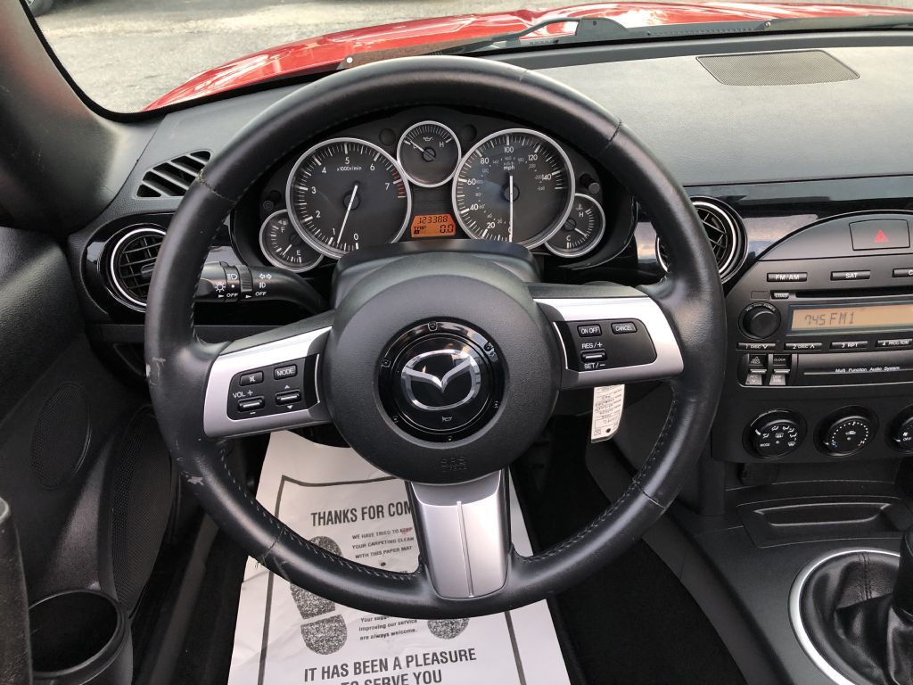 2006 Mazda MX-5 Miata Image 33