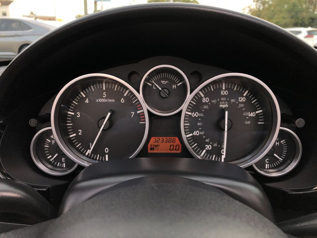 2006 Mazda MX-5 Miata Image 34