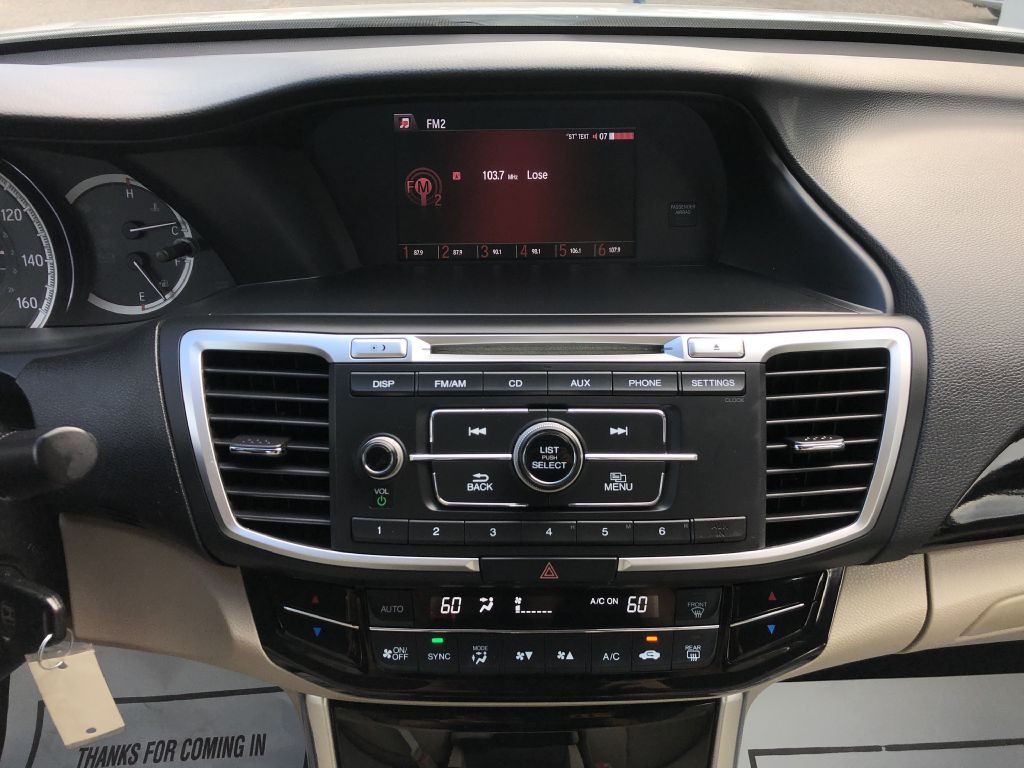 2017 Honda Accord Image 20