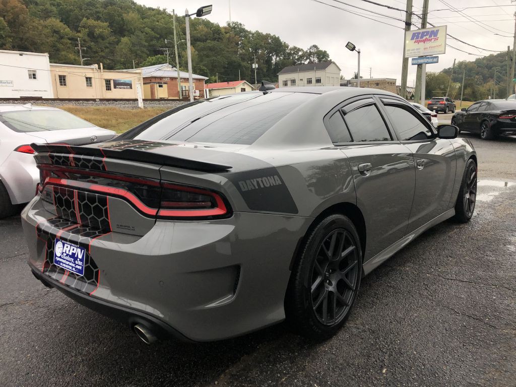 2017 Dodge Charger Image 4