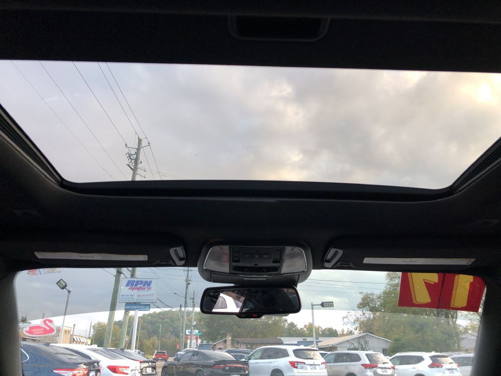 2017 Dodge Charger Image 26