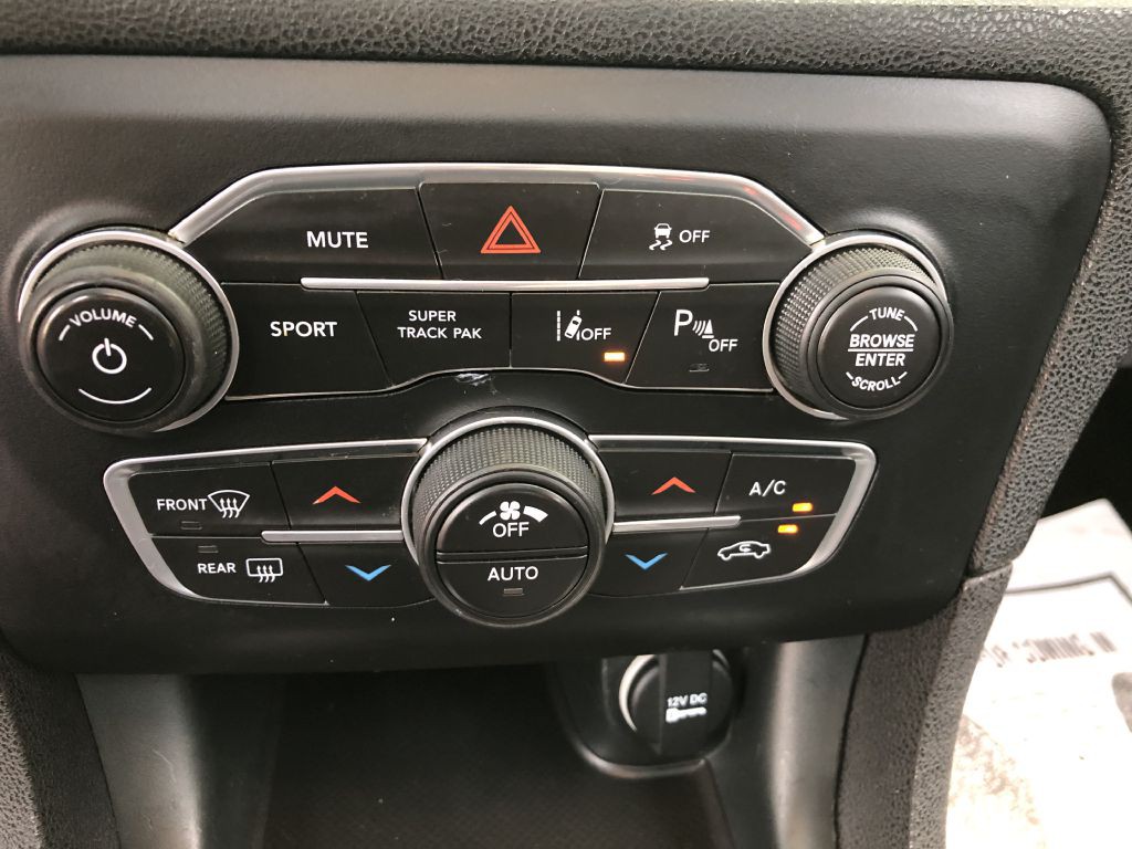 2017 Dodge Charger Image 27