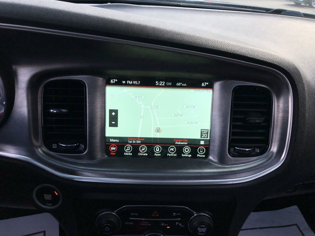 2017 Dodge Charger Image 28