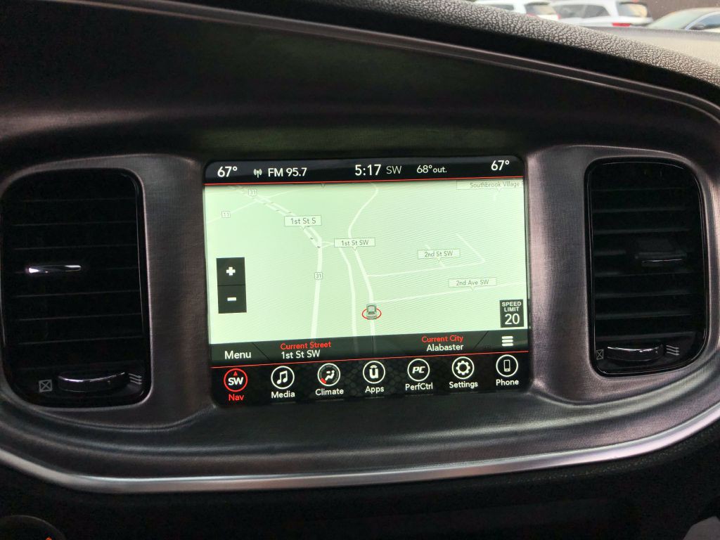 2017 Dodge Charger Image 29