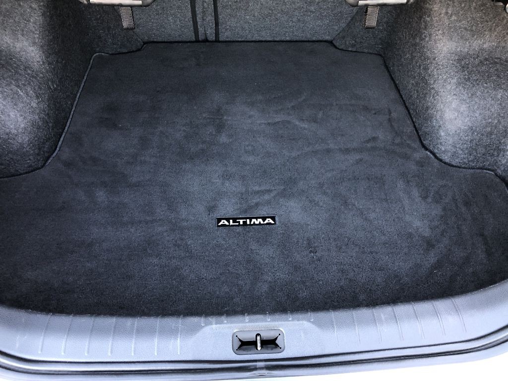 2019 Nissan Altima Image 7