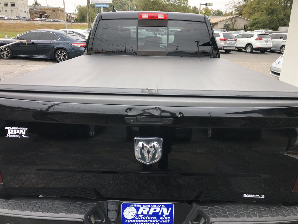 2015 RAM 1500 Image 9