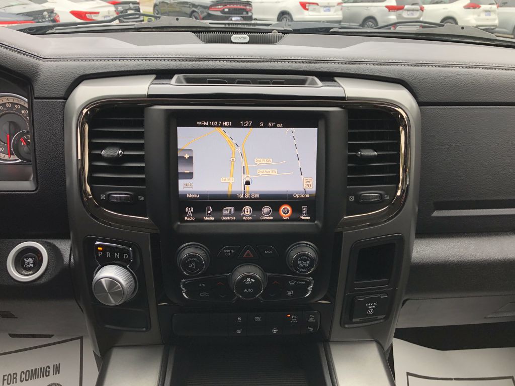 2015 RAM 1500 Image 25