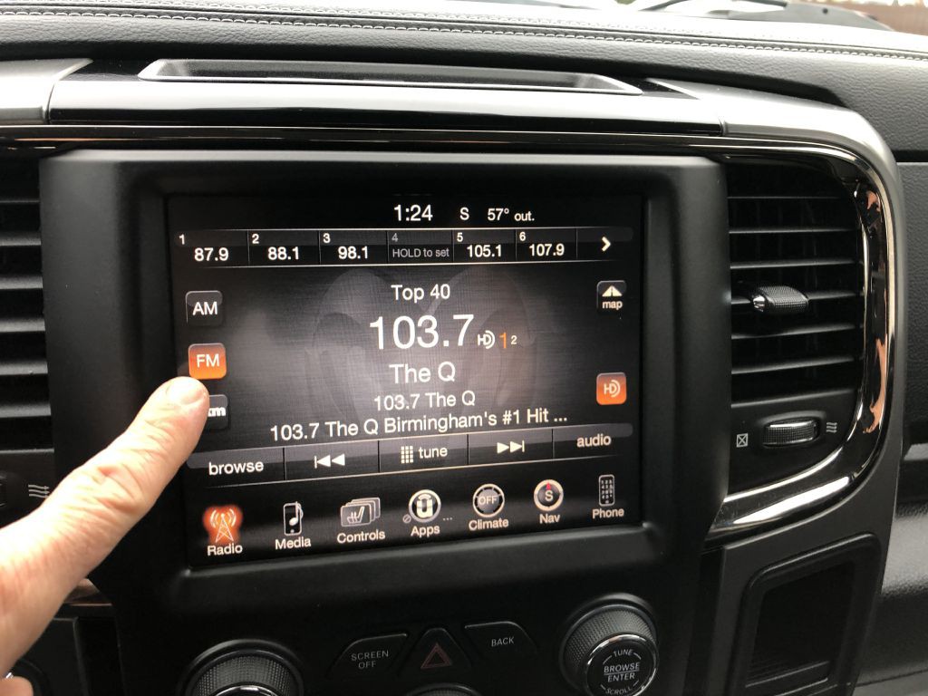 2015 RAM 1500 Image 30