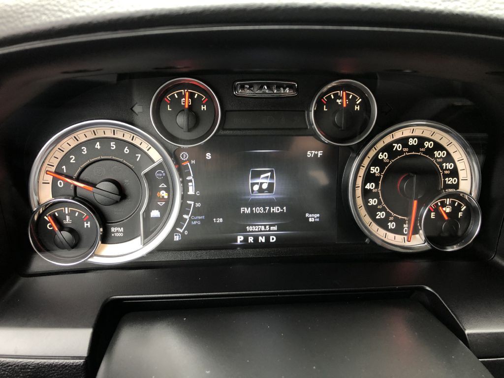 2015 RAM 1500 Image 44