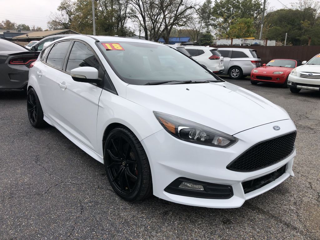2018 Ford Focus Image 3