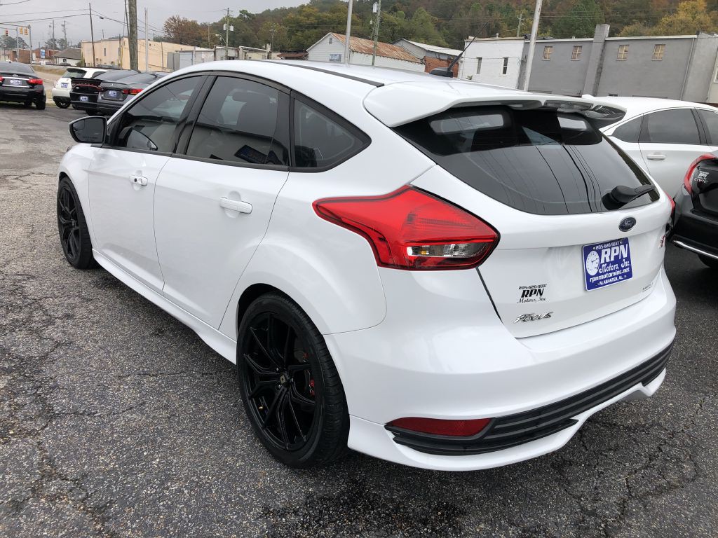 2018 Ford Focus Image 5