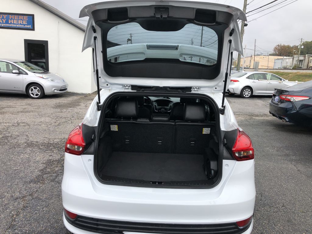 2018 Ford Focus Image 7