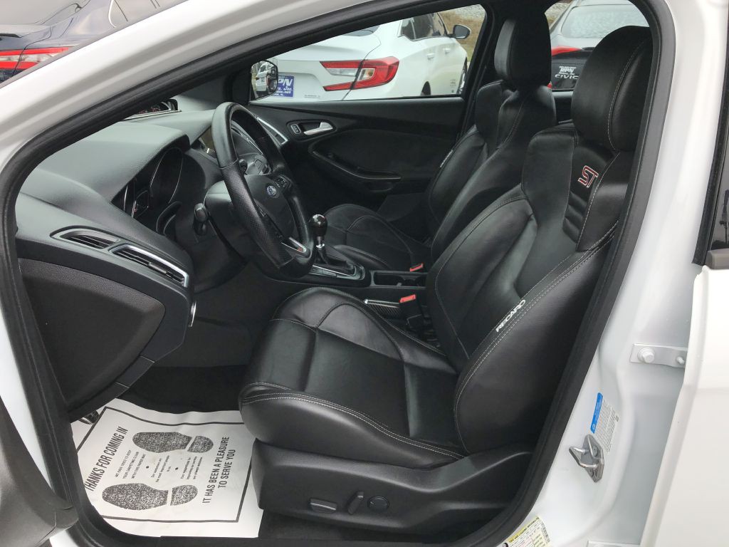 2018 Ford Focus Image 12