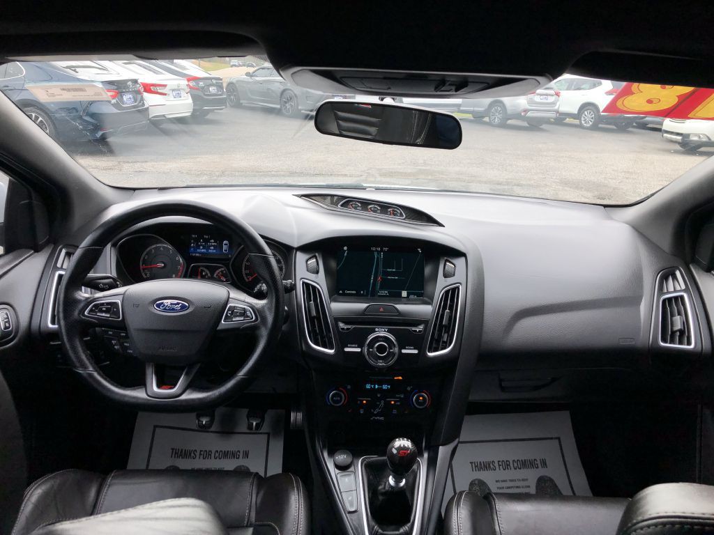 2018 Ford Focus Image 20