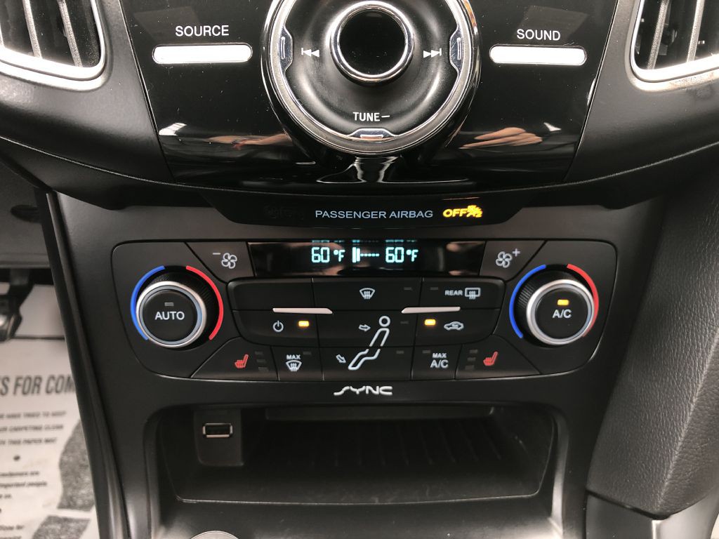 2018 Ford Focus Image 24