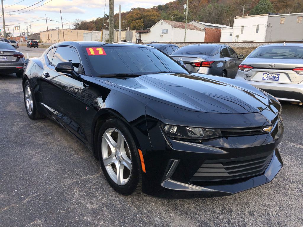 2017 Chevrolet Camaro Image 3