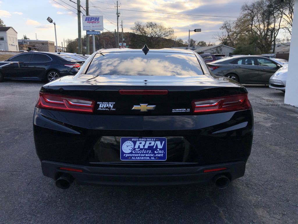 2017 Chevrolet Camaro Image 6