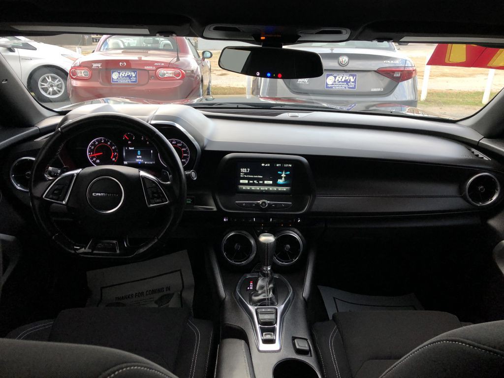 2017 Chevrolet Camaro Image 14