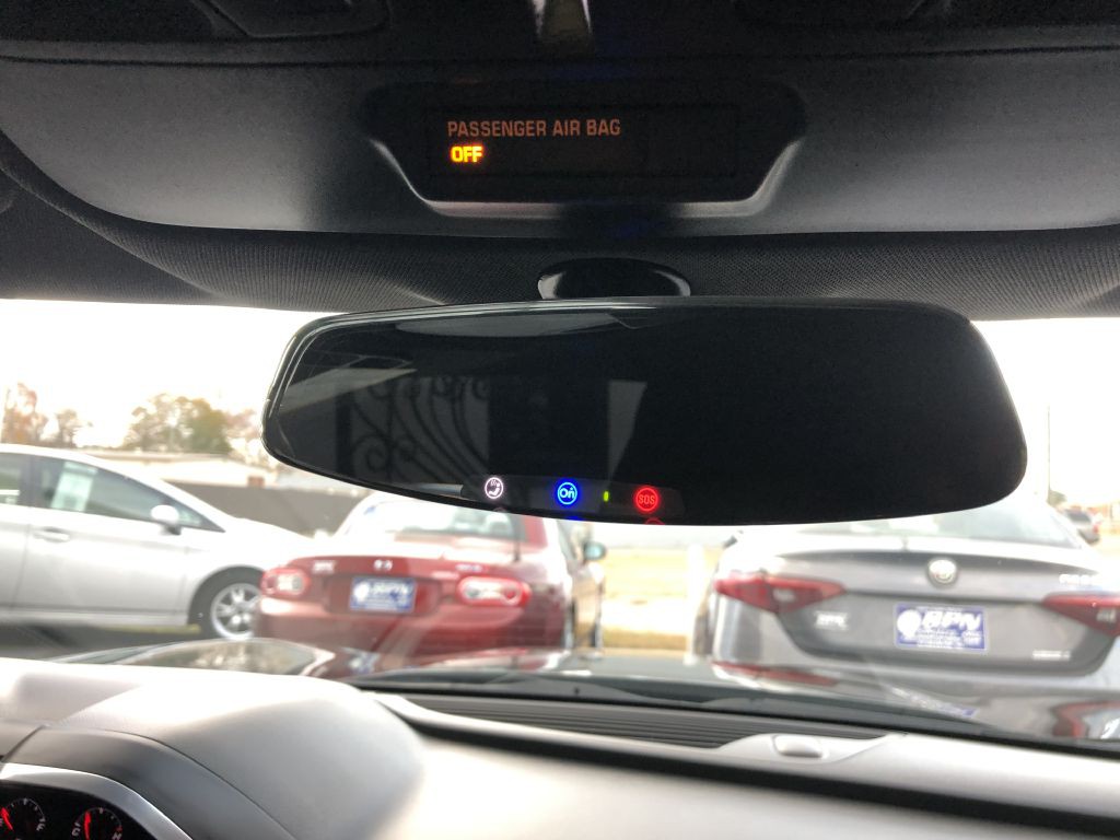 2017 Chevrolet Camaro Image 16