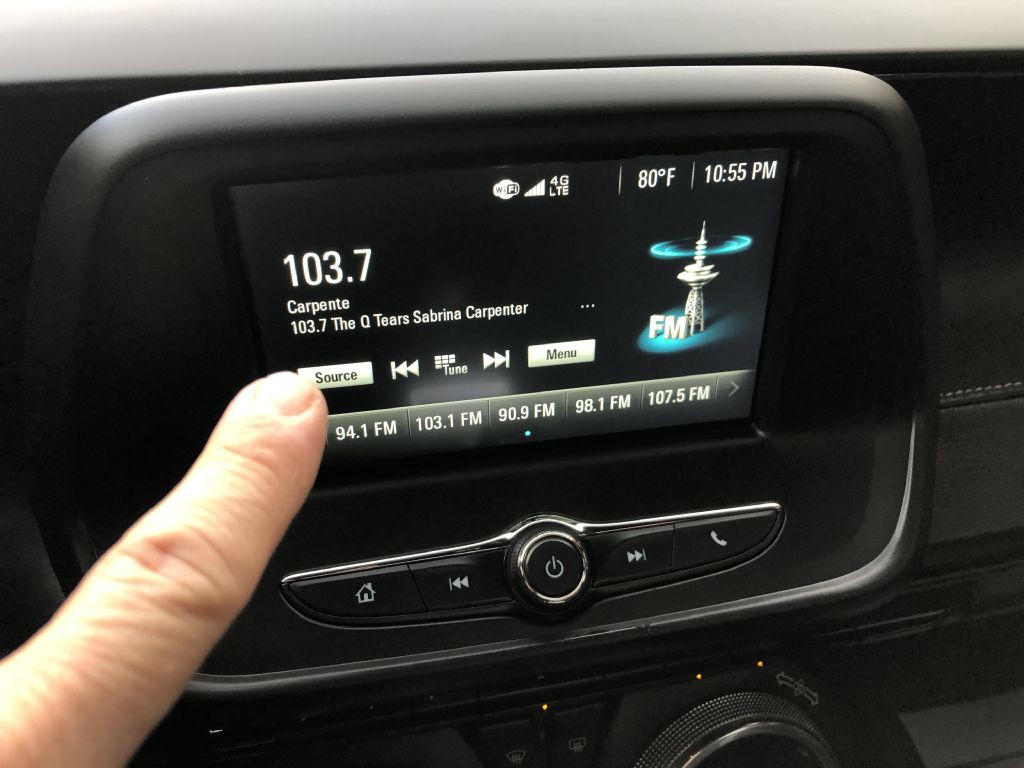 2017 Chevrolet Camaro Image 20