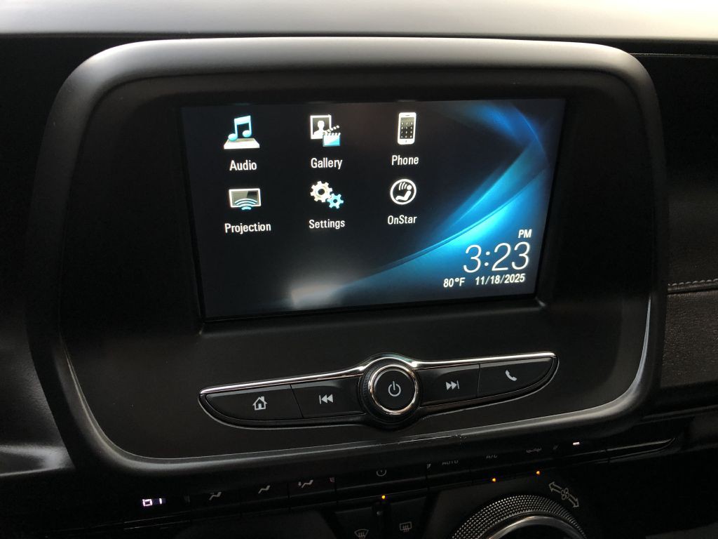 2017 Chevrolet Camaro Image 21