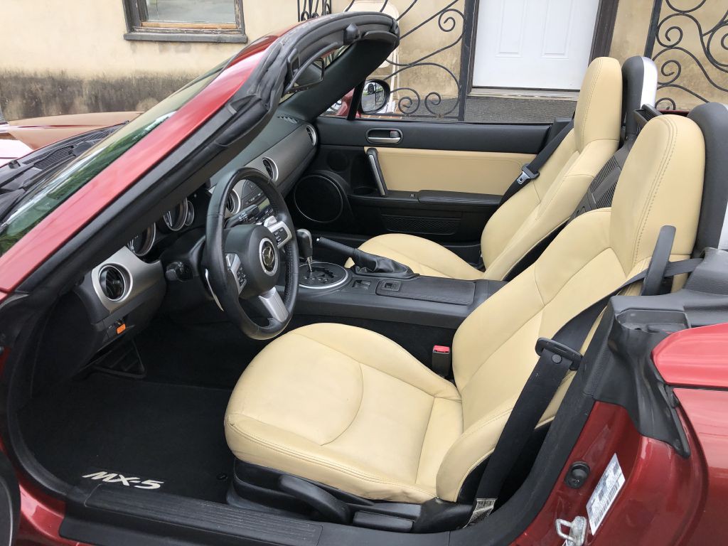 2012 Mazda MX-5 Miata Image 15