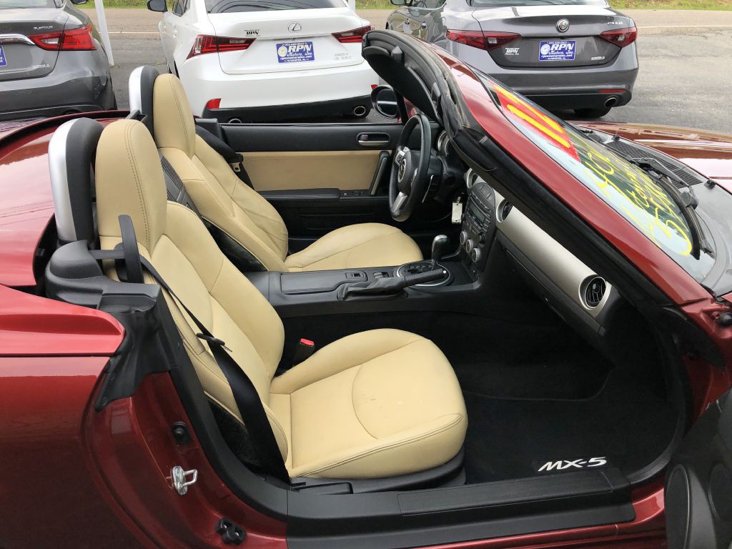 2012 Mazda MX-5 Miata Image 16