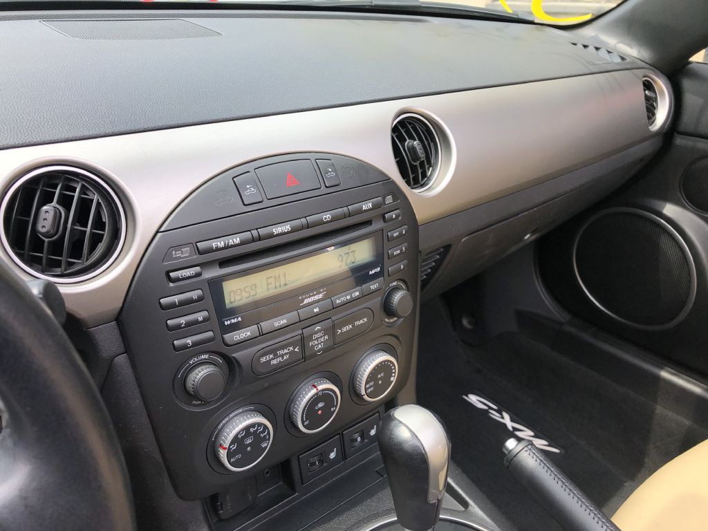 2012 Mazda MX-5 Miata Image 23