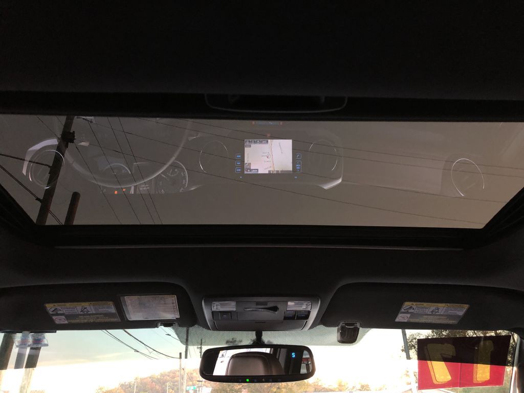 2017 Toyota Tacoma Image 24