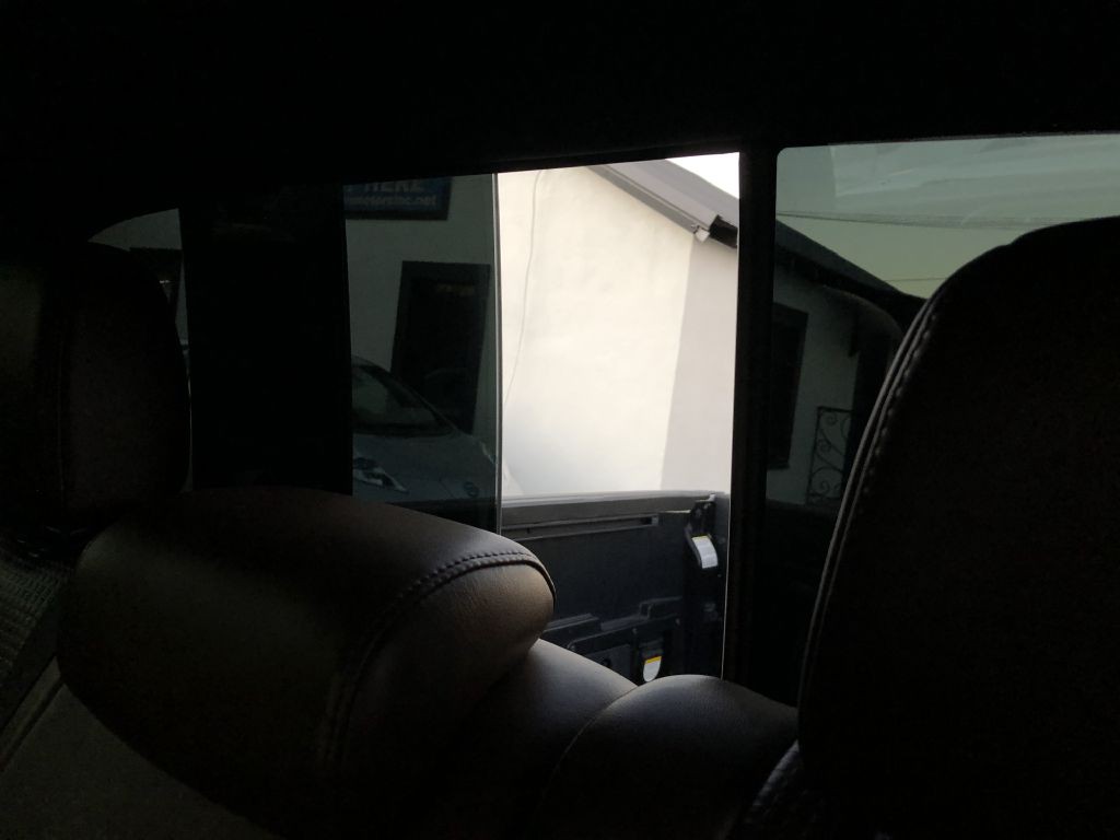 2017 Toyota Tacoma Image 25