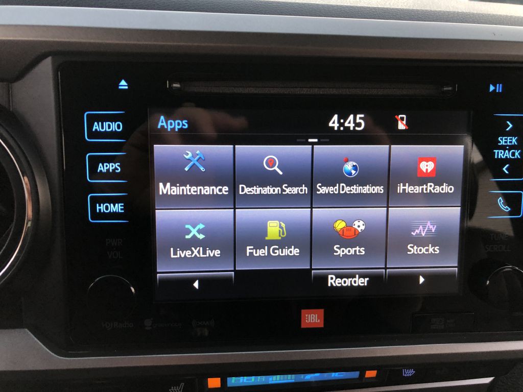 2017 Toyota Tacoma Image 38