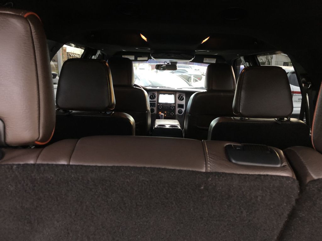 2016 Ford Expedition Image 16