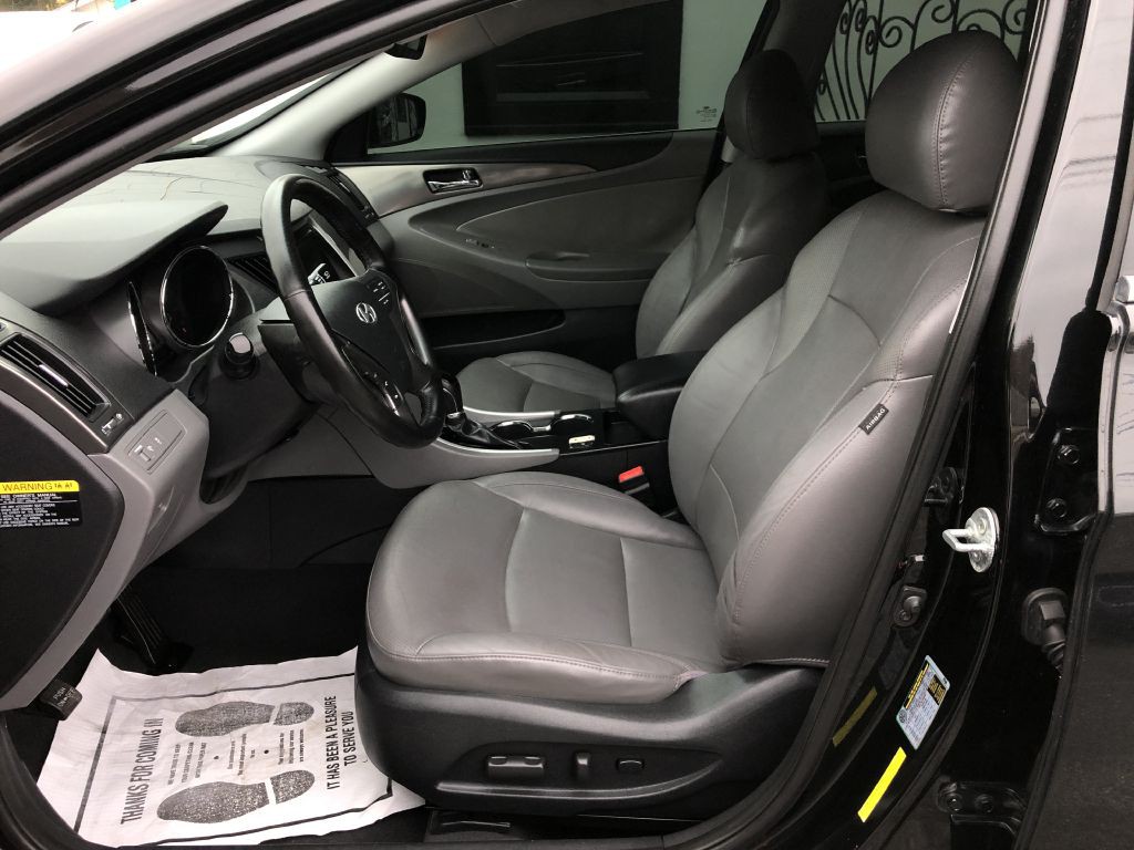 2013 Hyundai Sonata Image 12