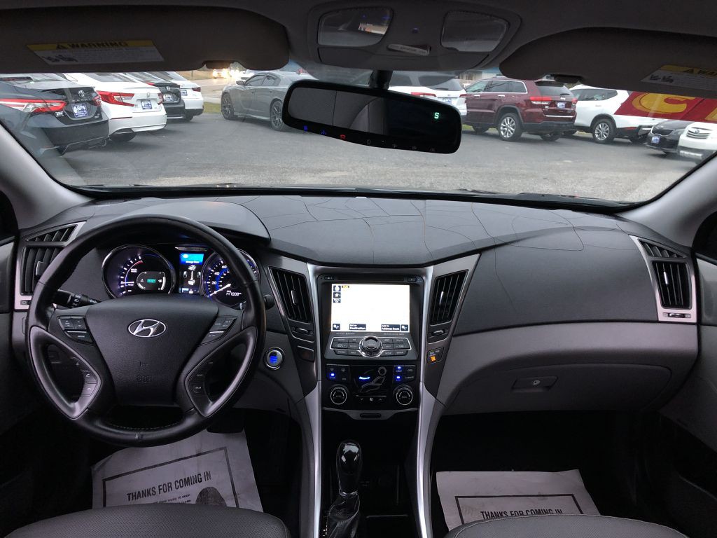 2013 Hyundai Sonata Image 18