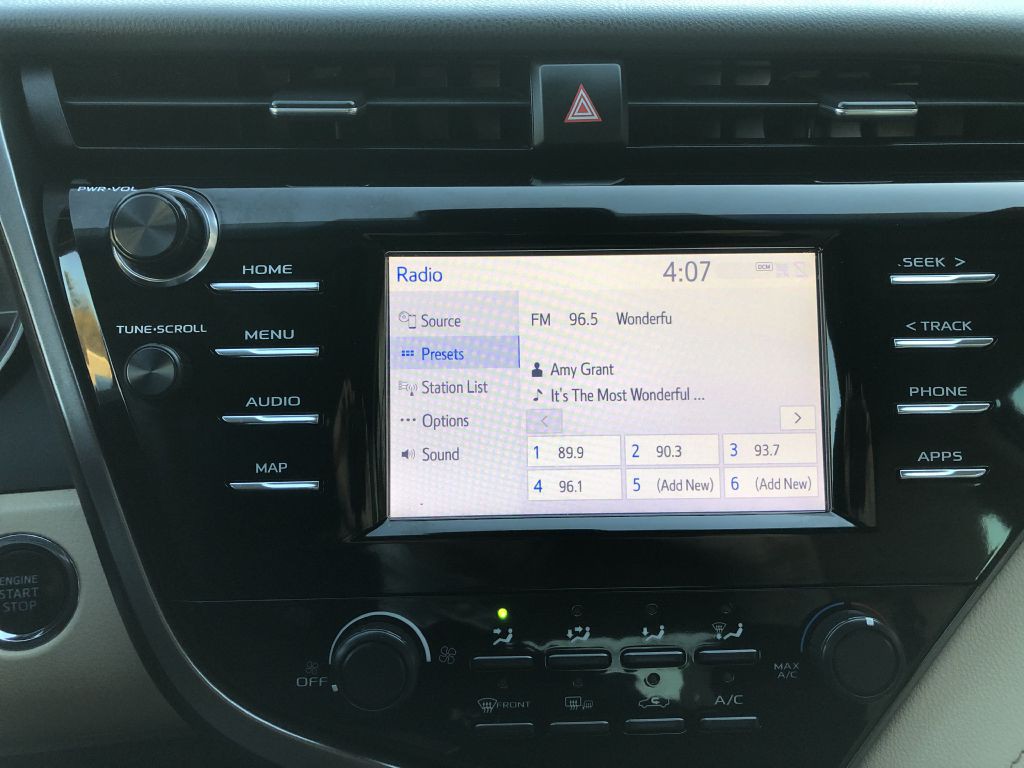 2019 Toyota Camry Image 25