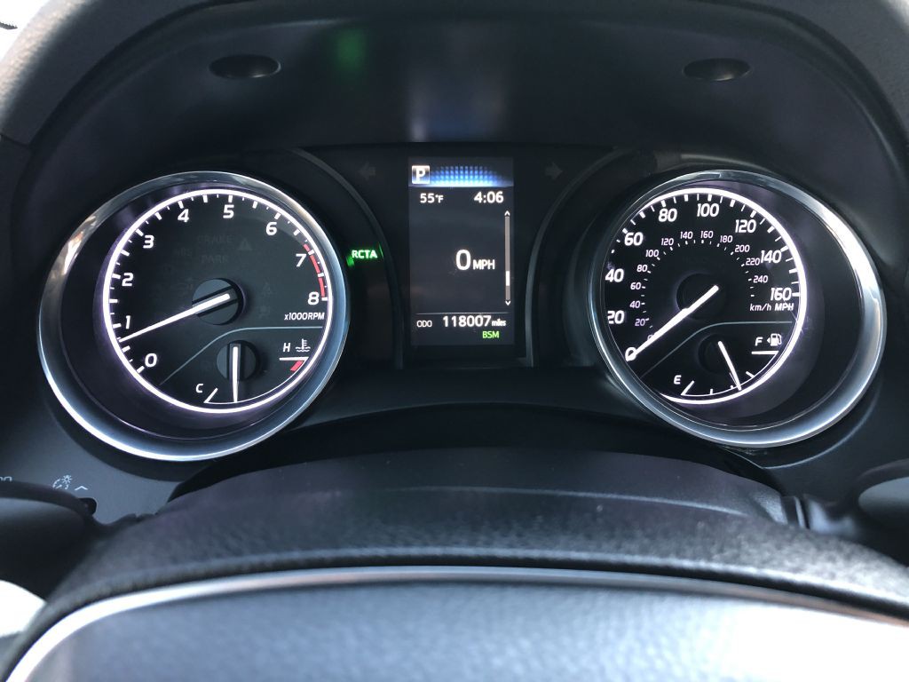 2019 Toyota Camry Image 37