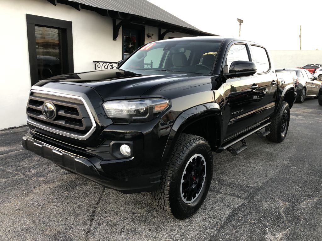 2021 Toyota Tacoma Image 1