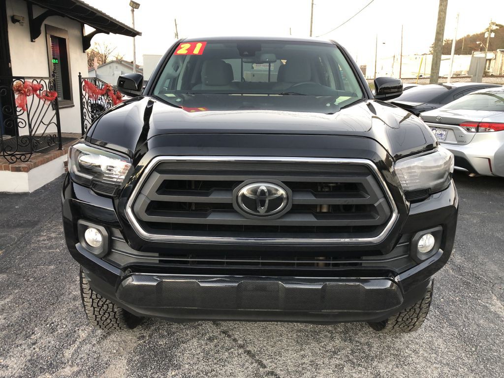 2021 Toyota Tacoma Image 2