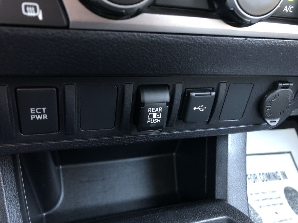 2021 Toyota Tacoma Image 24