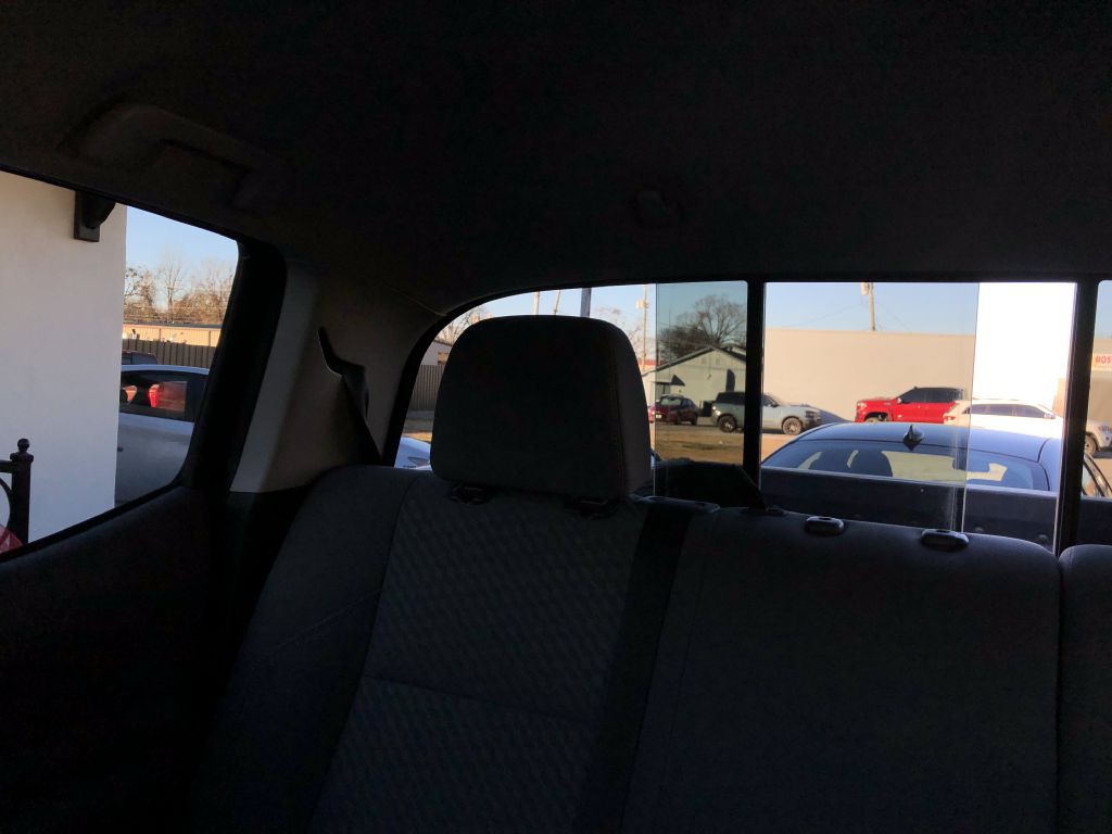 2021 Toyota Tacoma Image 25