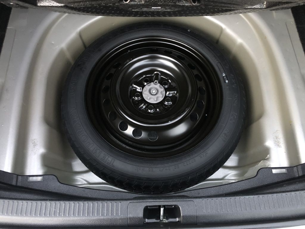 2018 Toyota Camry Image 9