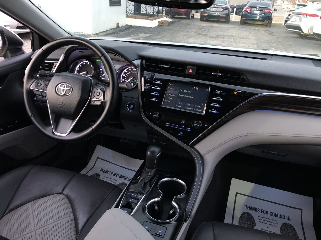 2018 Toyota Camry Image 14
