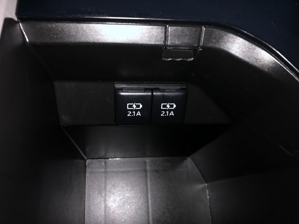 2018 Toyota Camry Image 29