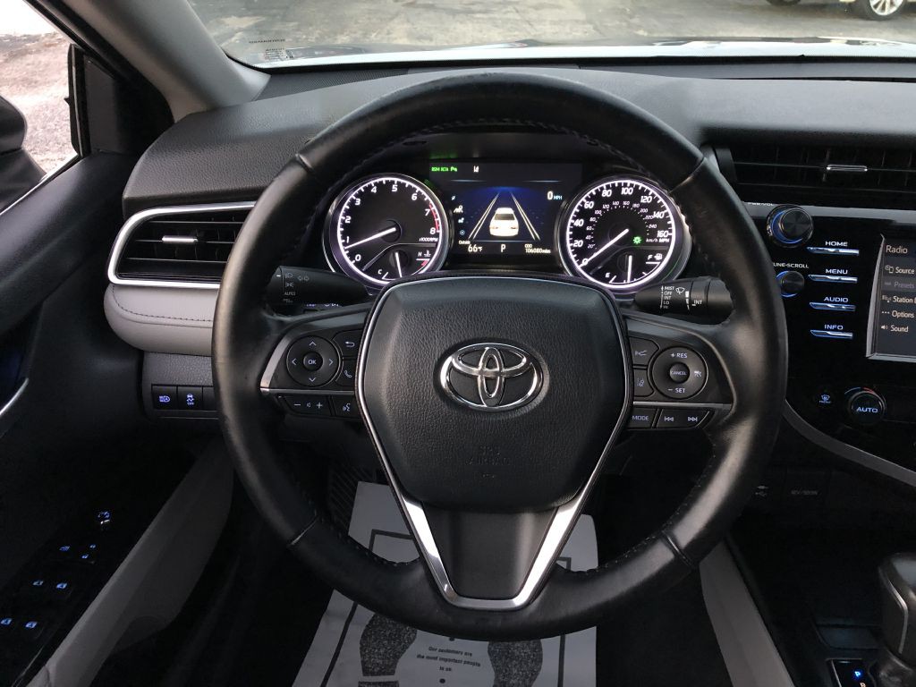 2018 Toyota Camry Image 30