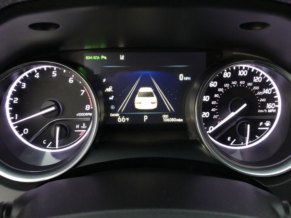 2018 Toyota Camry Image 31