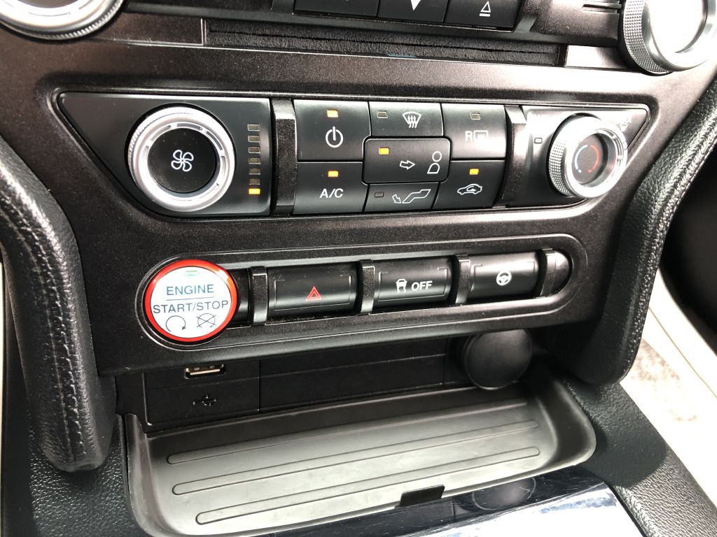 2016 Ford Mustang Image 22