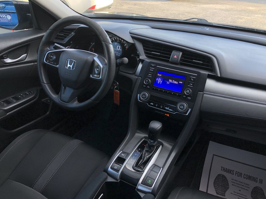 2017 Honda Civic Image 12
