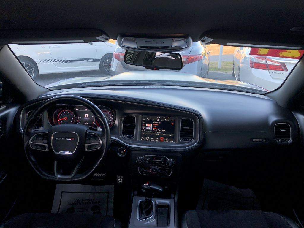 2021 Dodge Charger Image 21