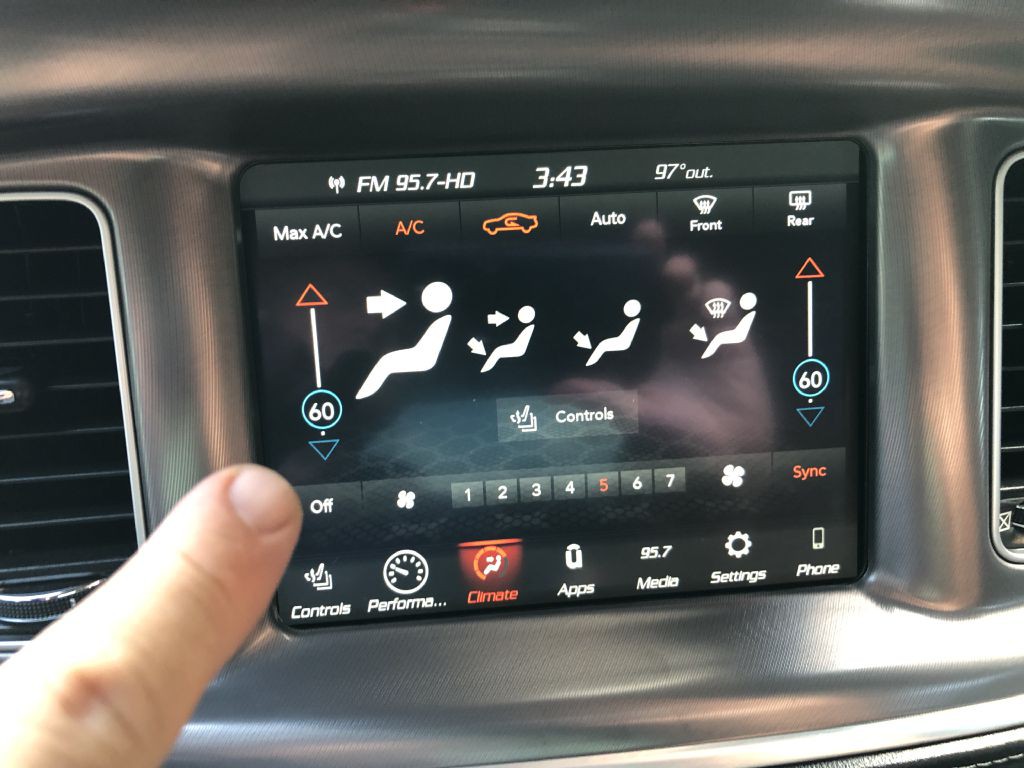 2021 Dodge Charger Image 32