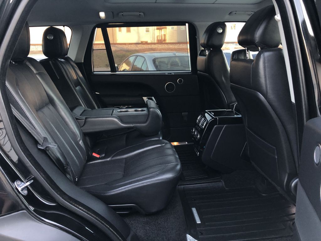 2014 Land Rover Range Rover Image 17